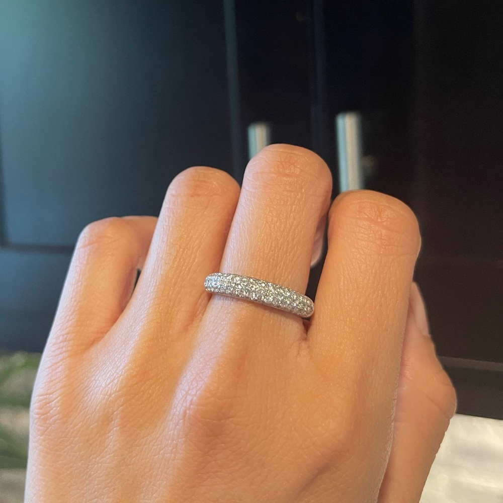 SOLD✨ 18K Diamond Dome Ring - Picture 2 of 4